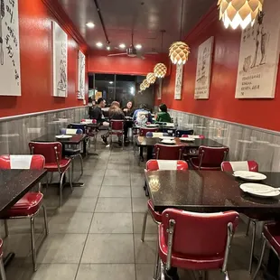 sushi and sashimi, interior