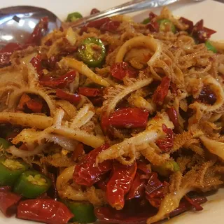 52. Fried Spicy Beef Tripe with Garlic and Dry Pepper