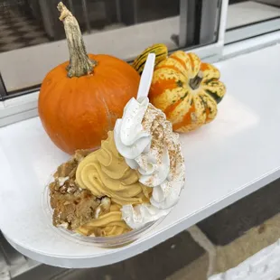 Pumpkin cookie sundae