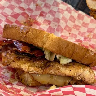 Grilled chicken/bacon (BLT), cooked perfectly