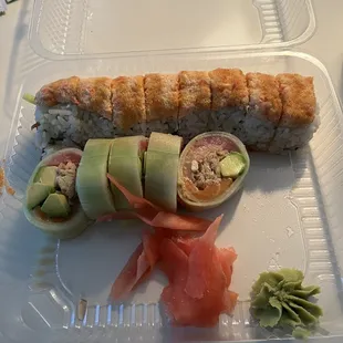 Manhattan Roll (back) and the Emerald Roll (front)