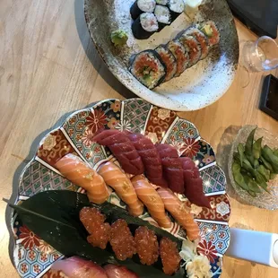 The deep red color tuna were just melted in my mouth. Unfortunately, the rice on several pieces of sushi fell off.