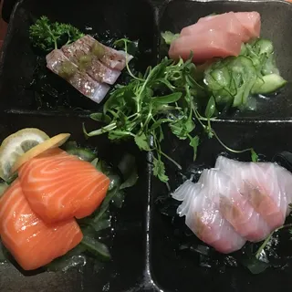 Seafood Sunomono