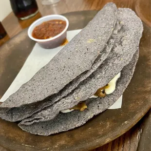 Quesadillas: mushroom