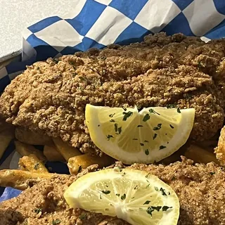 Catfish and Shrimp Basket with Fries
