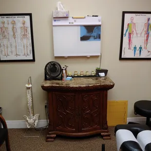 Patient rooms are decorated really nice, makes it a bit more comfortable than a bare room with the equipment only.