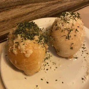 Homemade Garlic Rolls 4 Units