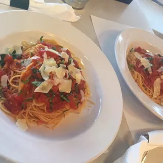 SPAGHETTI POMODORO