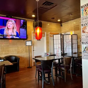 a television in a restaurant