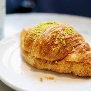 Pistachio croissant