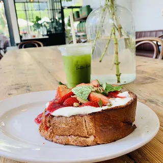 Sparkling Matcha Lemonade 16 oz