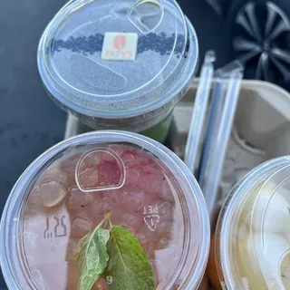 Pink Guava Strawberry Tea 24oz