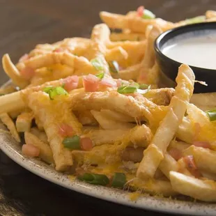 The Tav On The Ave - Sports Bar and Grill | Burgers | Buffalo Wings | Happy Hour