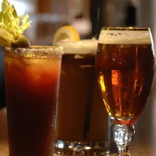 The Tav On The Ave - Sports Bar and Grill | Burgers | Buffalo Wings | Happy Hour