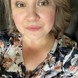 Victoria L.