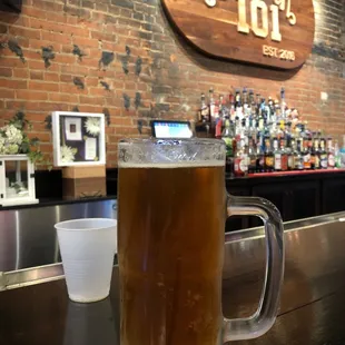 Tavern 101 bar