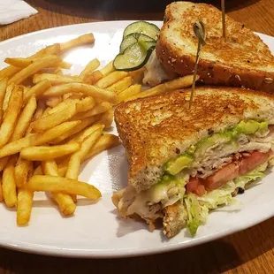 Turkey Avocado Sandwich