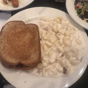 Reuben &amp; Gouda MAC n cheese