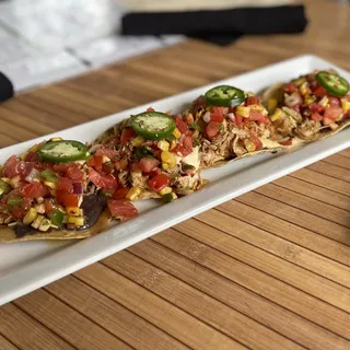 Tavern Chicken Nachos