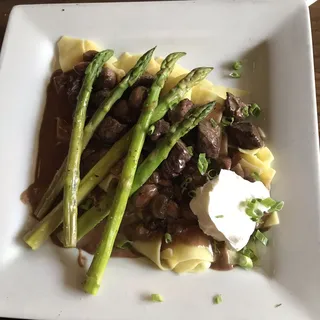 Tavern Beef Stroganoff