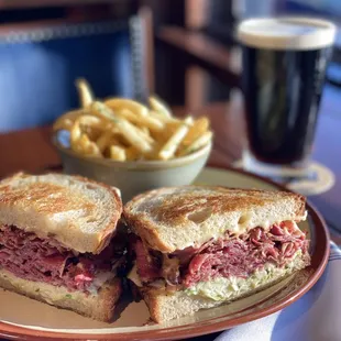 pastrami reuben