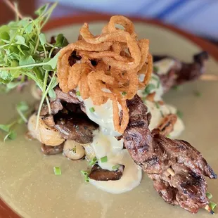 Grilled Filet Mignon Skewers with Bearnaise Sauce and Crispy onions