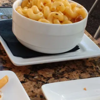 Roasted Jalapeno Mac And Cheese