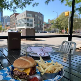 Fontana Burger
