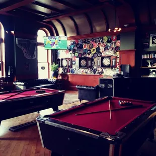 sushi and sashimi, interior