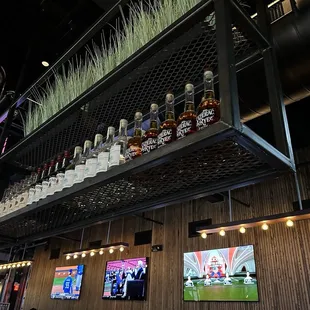 Interior bar and TV's area