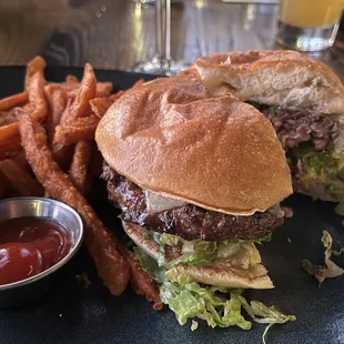 Cheeseburger, medium, sweet potato fries.  All excellent.
