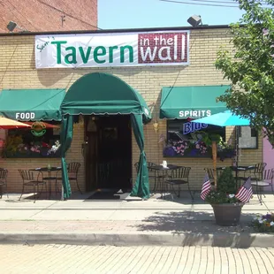 Formerly the Aspinwall Grille - New ownership with many of the same familiar faces on staff.  NEW MENU!