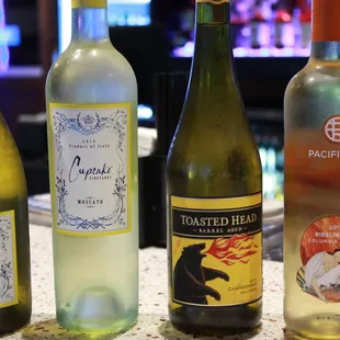 Refreshing white wines.
