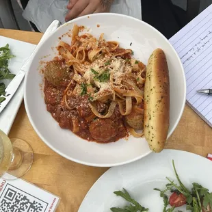 Linguine with meatballs and meat sauce