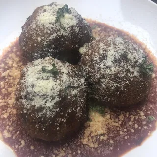 Deep-Fried Spaghetti in Meatball