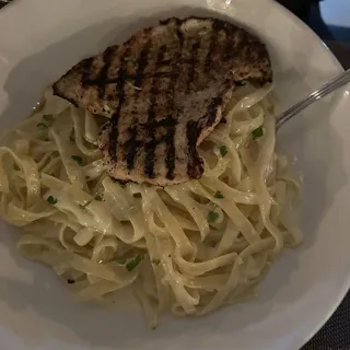 Chicken Fettuccini Alfredo