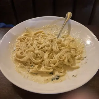Fettuccine Alfredo