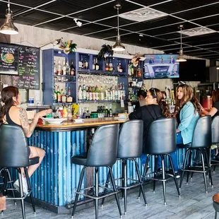 Pepperoni flat bread.   Yum.