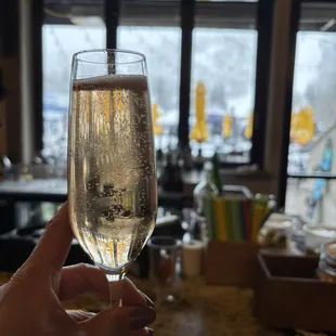 Après ski! Bubbles