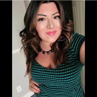 Yvonne C.