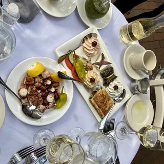 Htapodaki Krassato - Crete