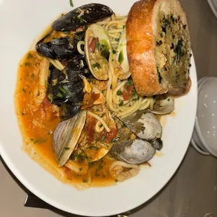 SICILIAN SEAFOOD STEW