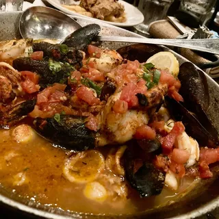 Thallassino Seafood Platter