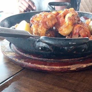 Poseidon Seafood Platter (Serves 2)