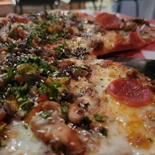 Half Luscher &amp; Half Terriyaki Chicken pizza