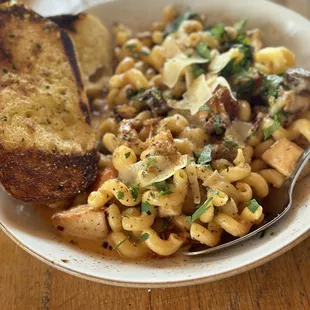 Creamy Calabrese Cavatappi