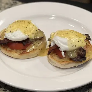 Jalapeño Bacon Eggs Benedict