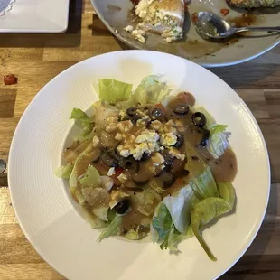 Salad with balsamic vinaigrette