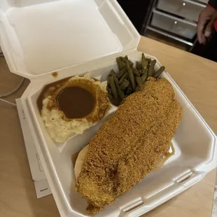 Fish, dinner roll, green beans, mashed potatoes and gravy!
