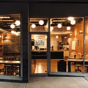 the outside of a coffee shop